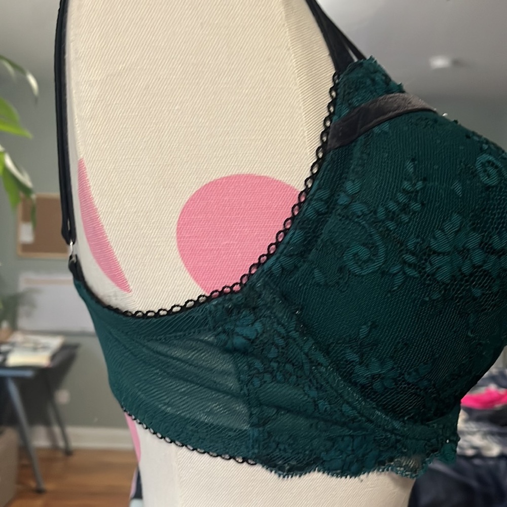 Bra - Picture 2 of 4